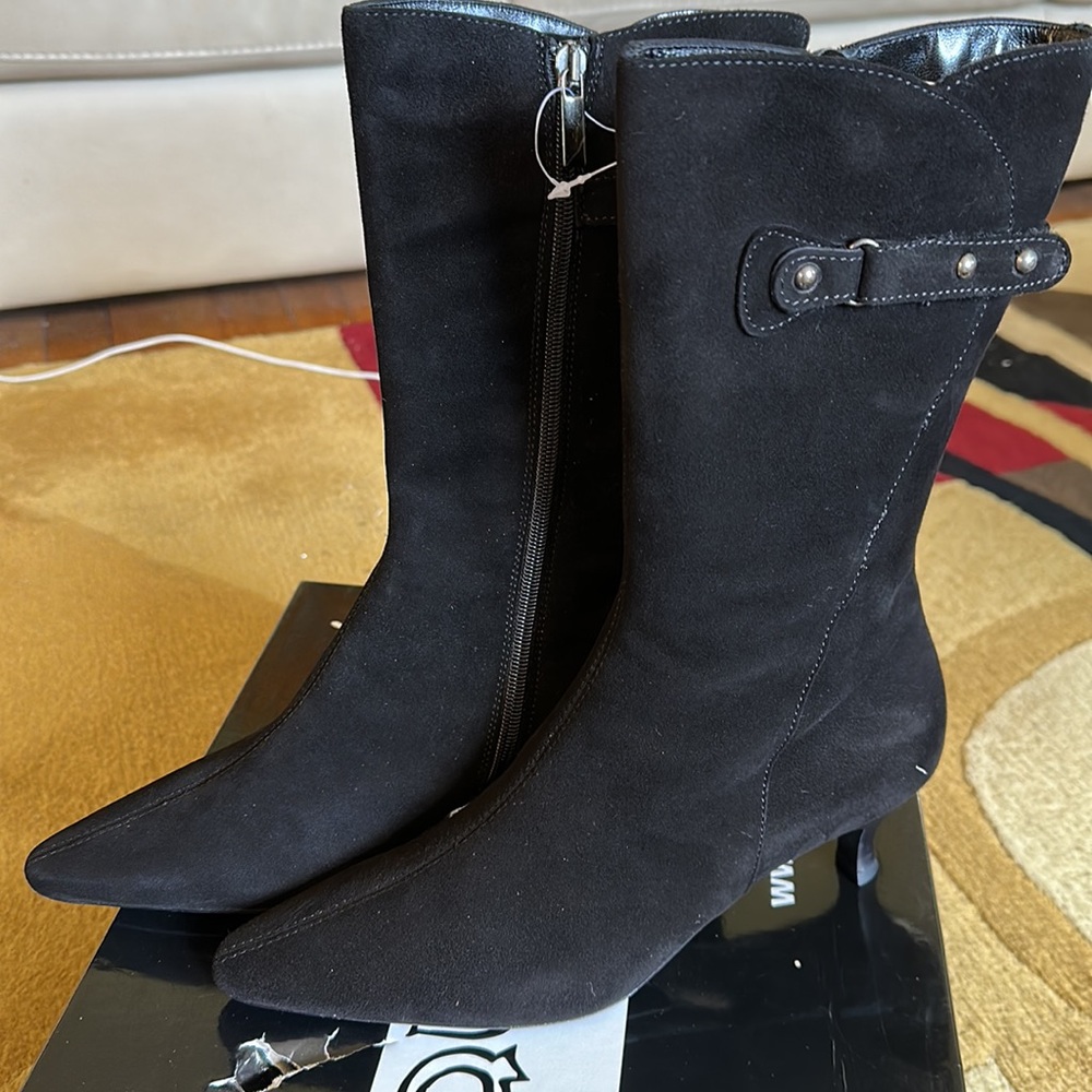 Aquatalia Black suede boots Size 8.5